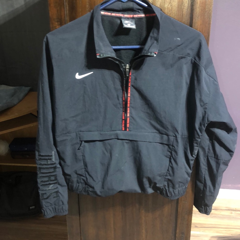 Nike cropped windbreaker jacket